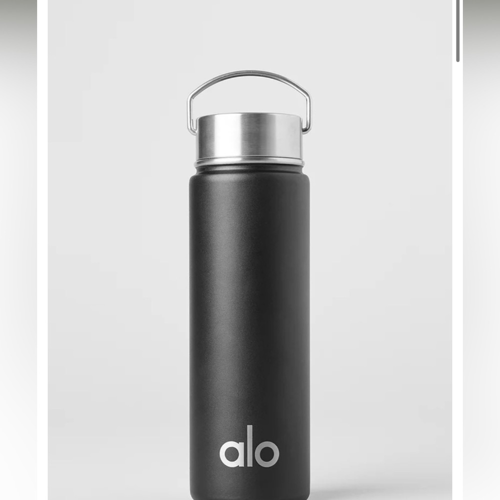 NWT Alo Yoga Water Bottle - Black